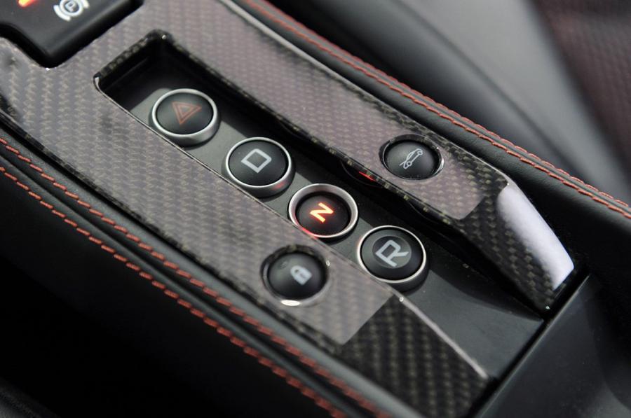  McLaren MP4-12C 2012 года  (фото 60 из 129)